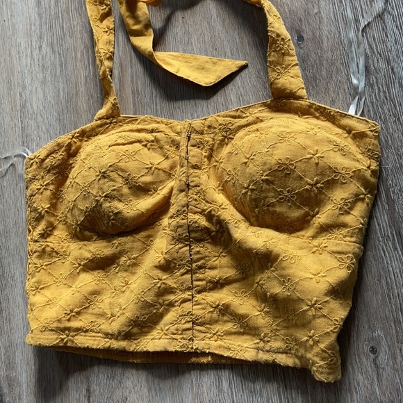 American Eagle Cropped Top w/Tie Back Size XS - Picture 4 of 14